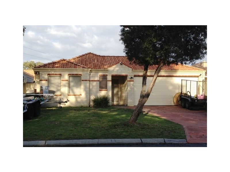 4/15 Garden Street, Cannington WA 6107