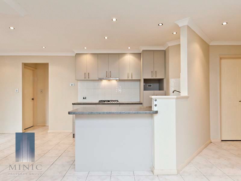 7/4 Valentine Road, Kelmscott WA 6111