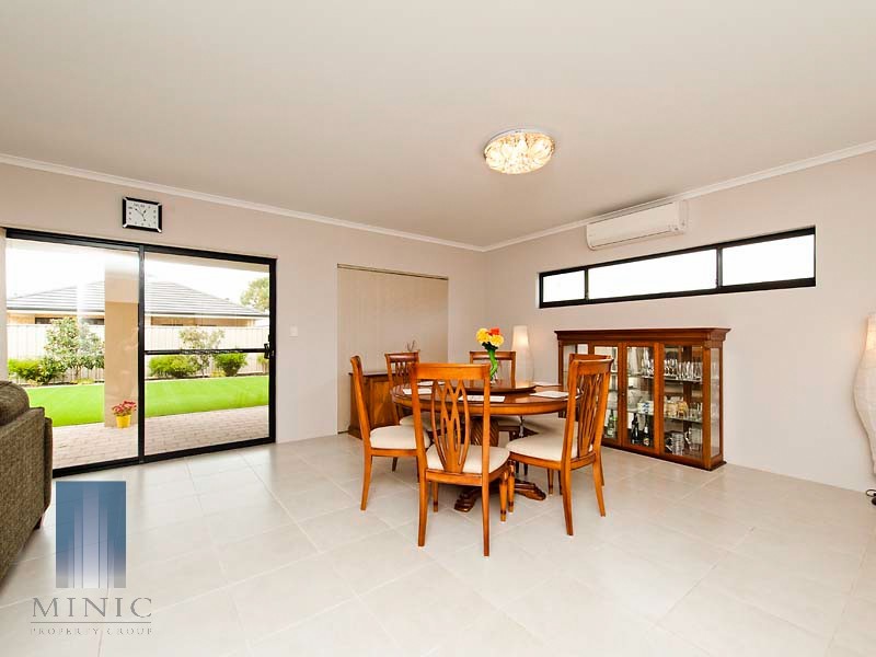 10B Leach Avenue, Riverton WA 6148