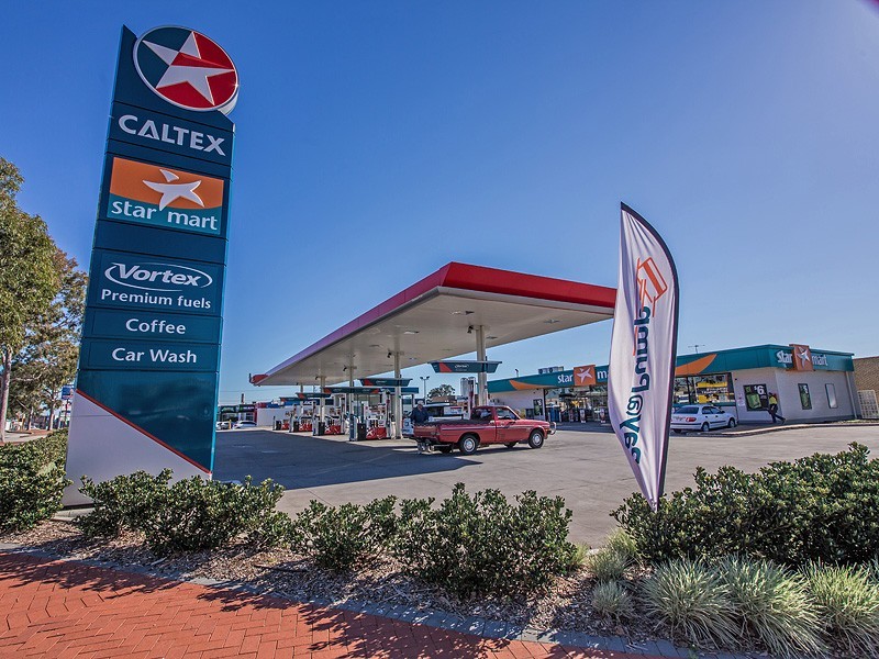 13 Mills Street, Cannington WA 6107