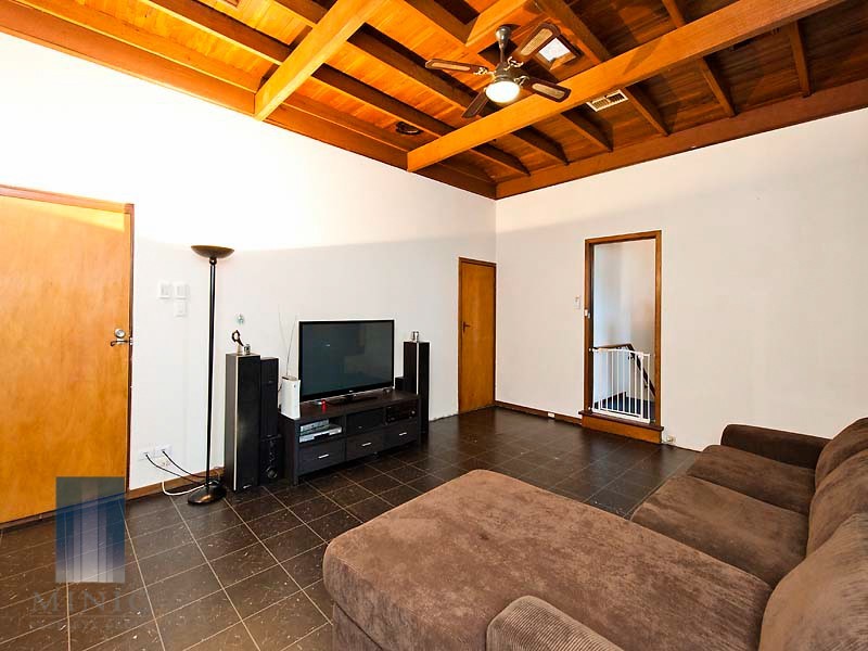 24 Karri Way, Ferndale WA 6148