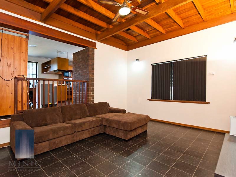 24 Karri Way, Ferndale WA 6148