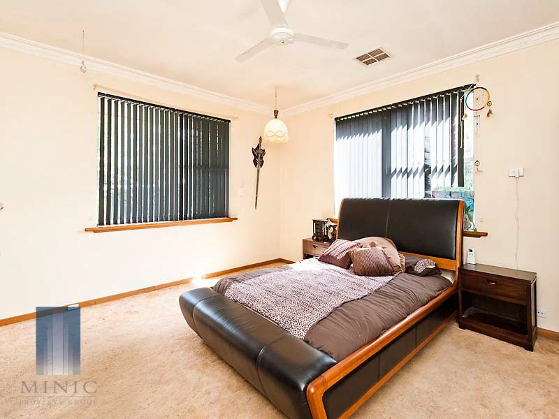24 Karri Way, Ferndale WA 6148