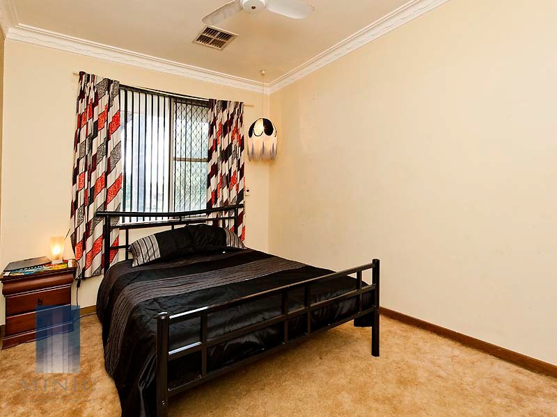 24 Karri Way, Ferndale WA 6148