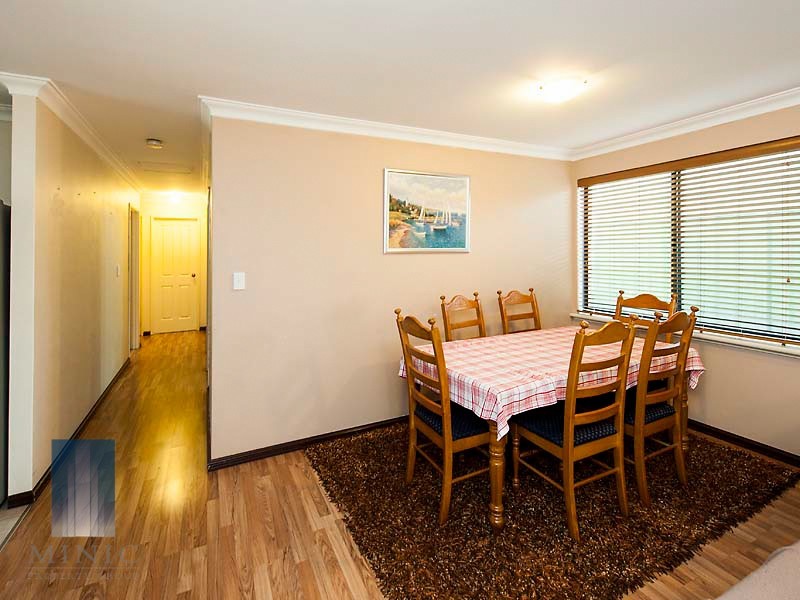 10/10 Leslie Street, Cannington WA 6107