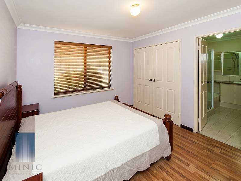 10/10 Leslie Street, Cannington WA 6107