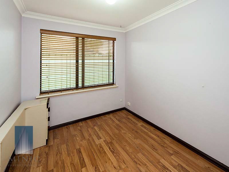 10/10 Leslie Street, Cannington WA 6107