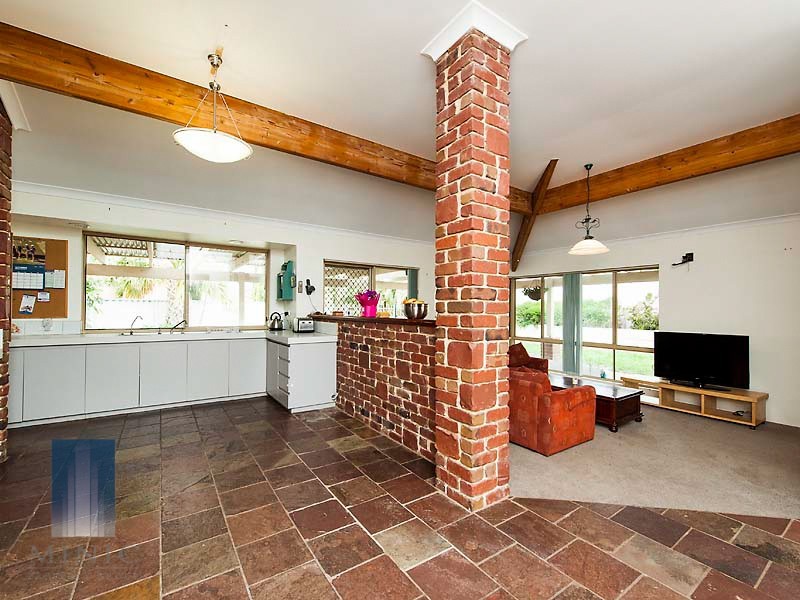 20 Greenwood Retreat, Alexander Heights WA 6064