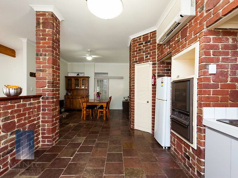 20 Greenwood Retreat, Alexander Heights WA 6064