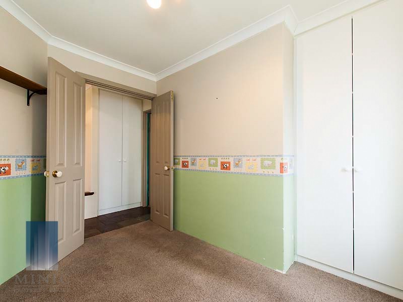 20 Greenwood Retreat, Alexander Heights WA 6064