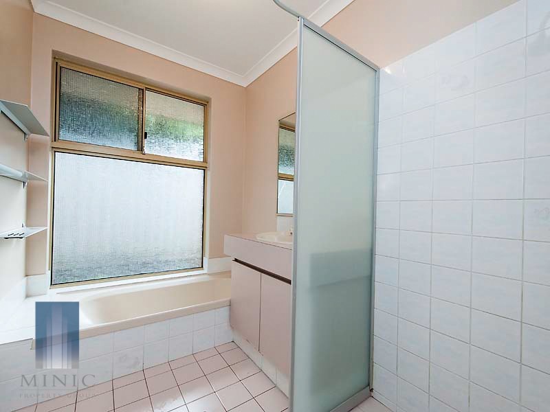 20 Greenwood Retreat, Alexander Heights WA 6064