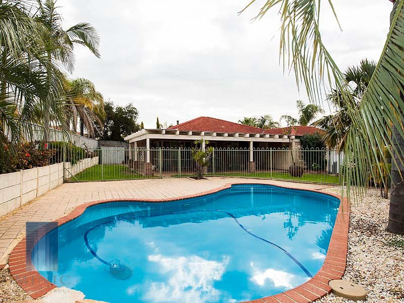 20 Greenwood Retreat, Alexander Heights WA 6064