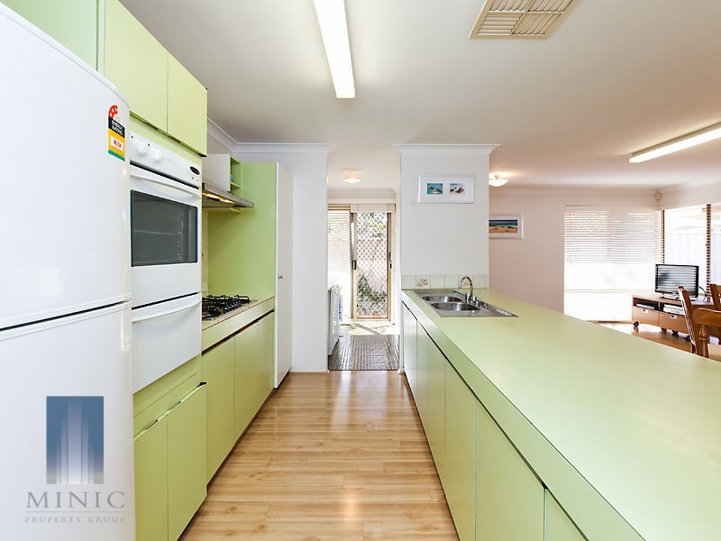 5 Beryl Way, Parkwood WA 6147