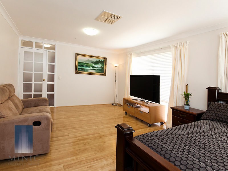 5 Beryl Way, Parkwood WA 6147