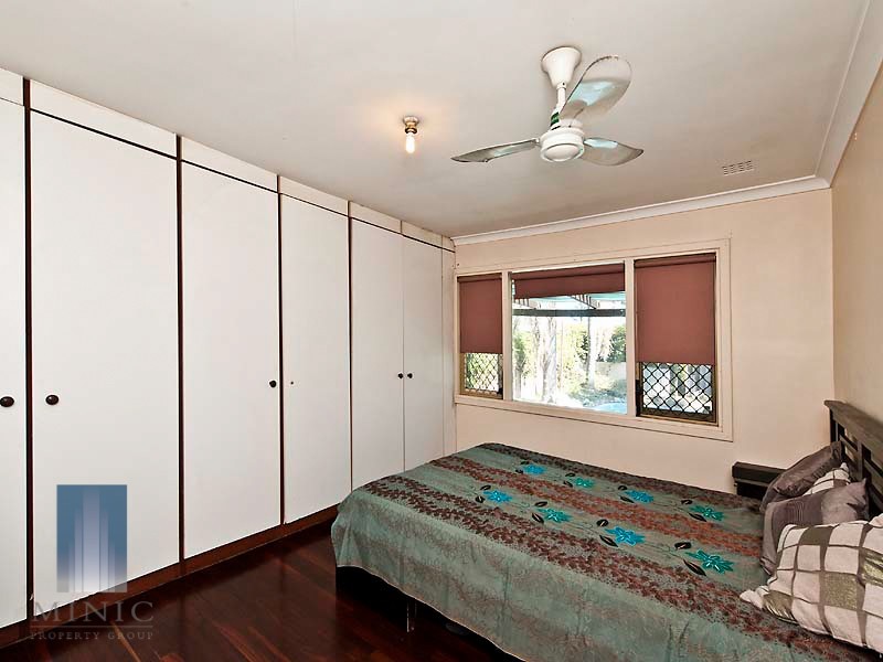 19 Valonia Road, Langford WA 6147