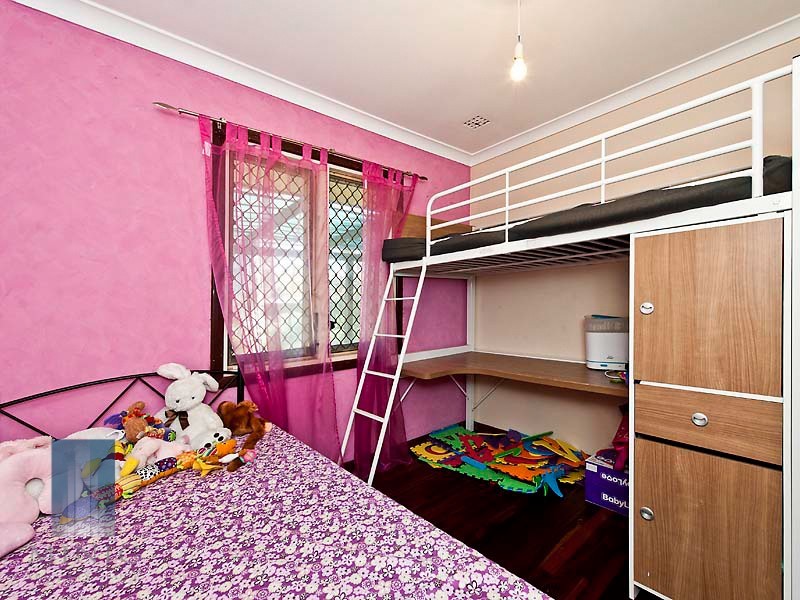 19 Valonia Road, Langford WA 6147