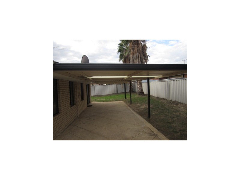 9 Brahmin Glade, Stratton WA 6056