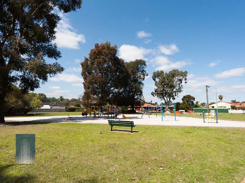 21 Petrel Close, Wilson WA 6107