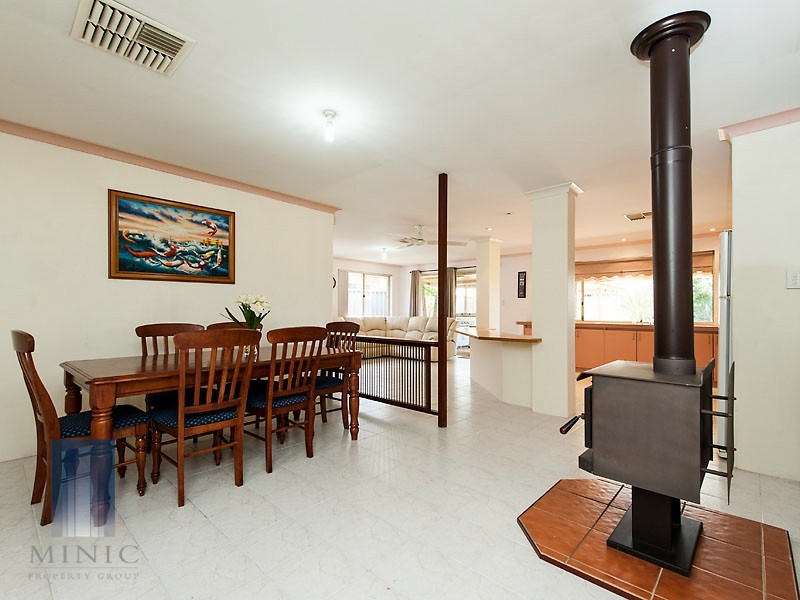 1 Oswin Court, Parkwood WA 6147