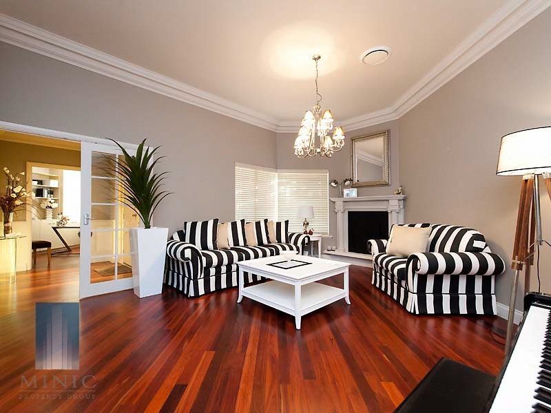 13 Riverview Rise, Wilson WA 6107