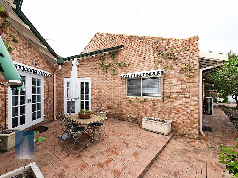 13 Riverview Rise, Wilson WA 6107
