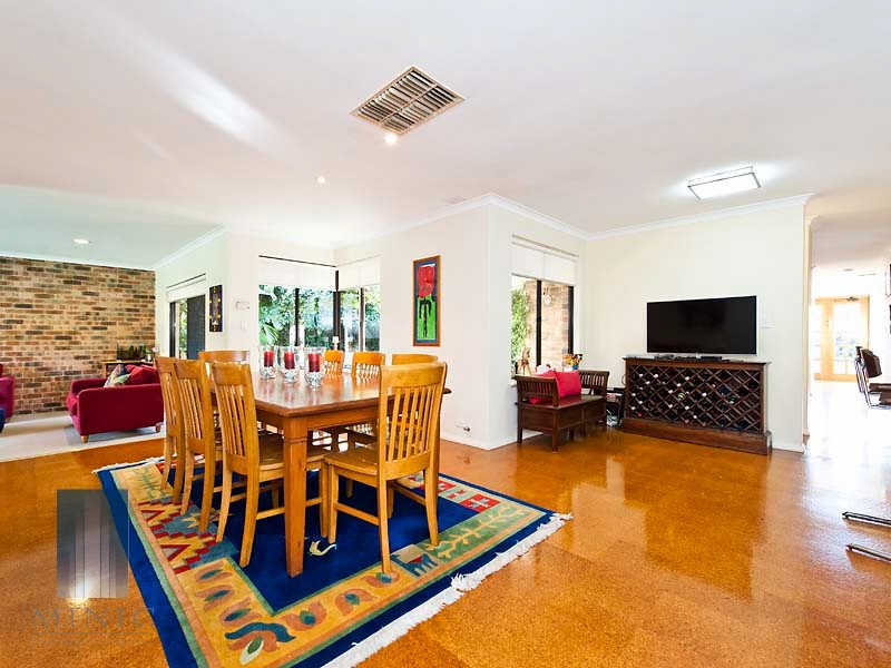 11 Eudanda Place, Cannington WA 6107