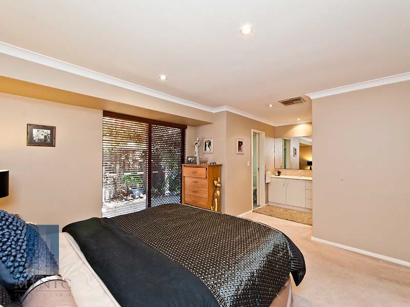 11 Eudanda Place, Cannington WA 6107