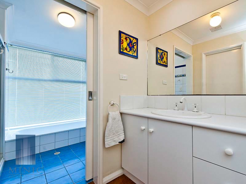 11 Eudanda Place, Cannington WA 6107