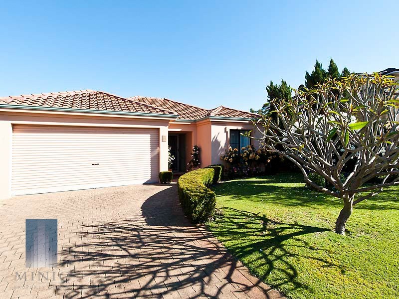 8 Irian Grove, Riverton WA 6148