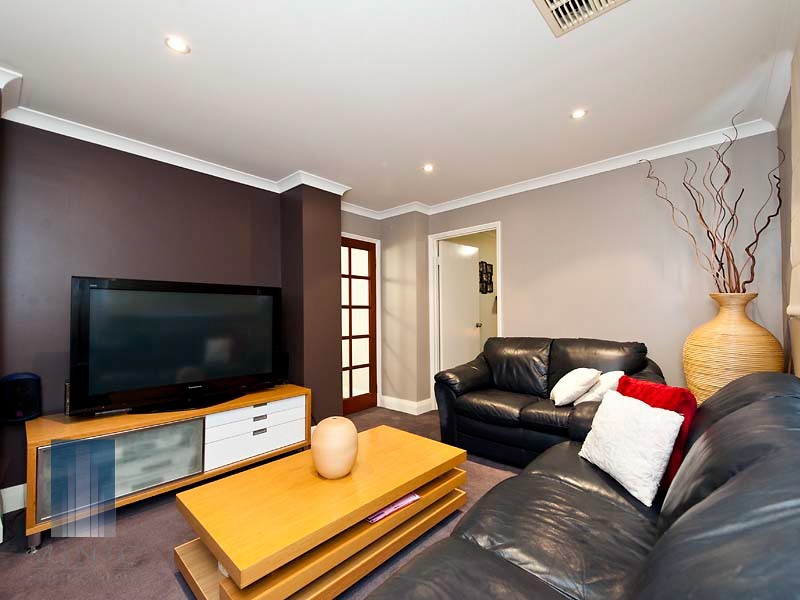4/91 Tribute Street East, Riverton WA 6148