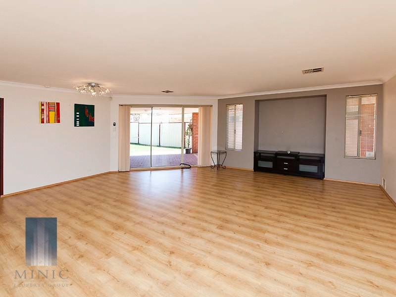 35 Prince Regent Boulevard, Gosnells WA 6110