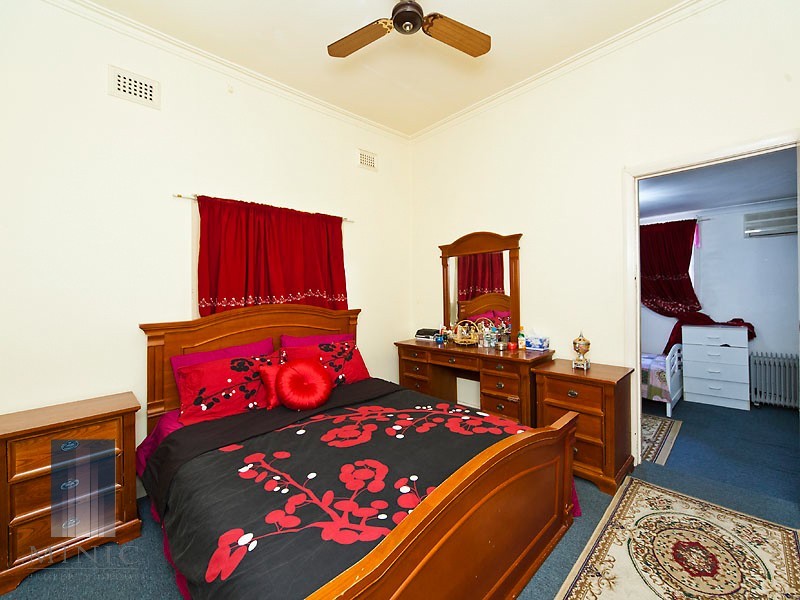 35 Queen Street, Bentley WA 6102