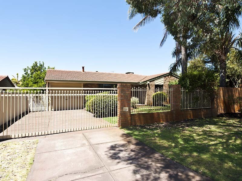 15 Verdon Place, Riverton WA 6148