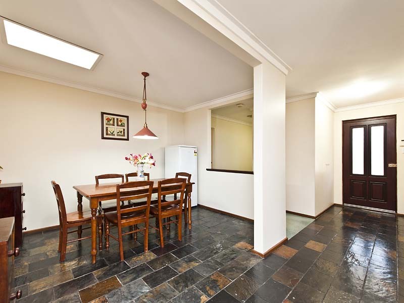 15 Verdon Place, Riverton WA 6148