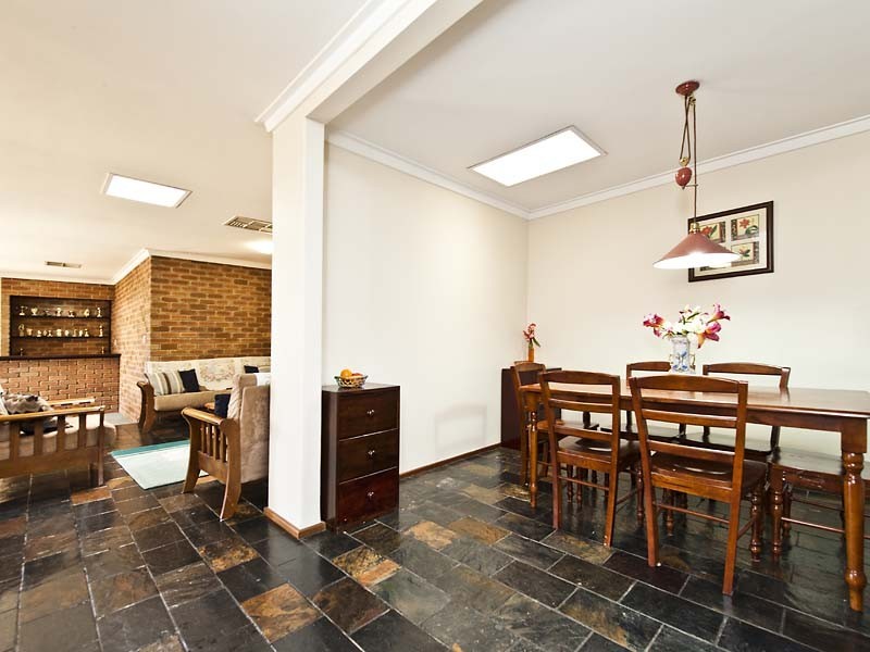 15 Verdon Place, Riverton WA 6148