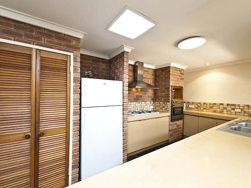 15 Verdon Place, Riverton WA 6148