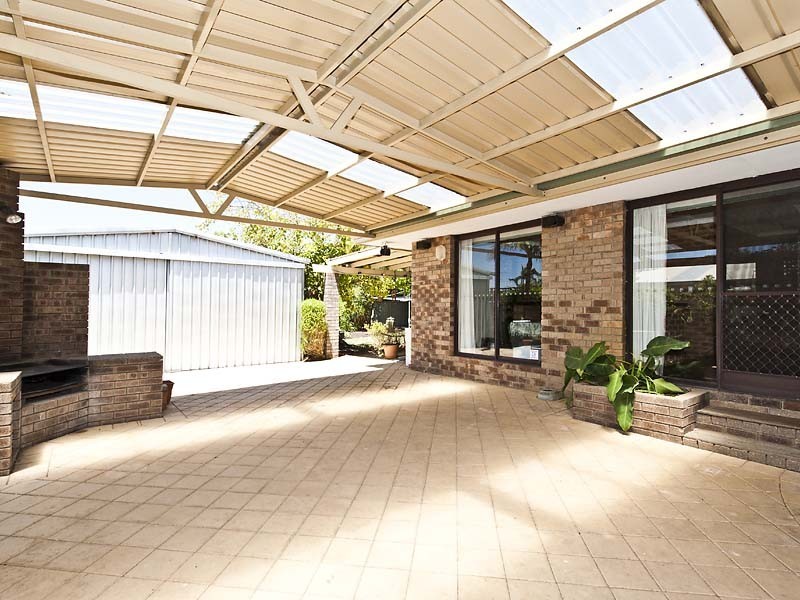 15 Verdon Place, Riverton WA 6148