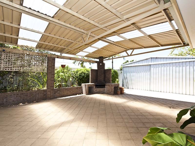 15 Verdon Place, Riverton WA 6148