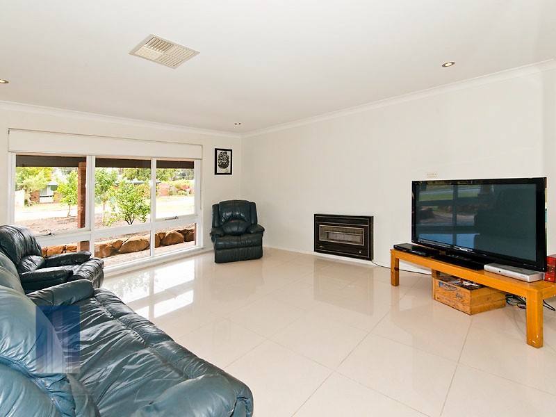 28 Merley Way, Parkwood WA 6147