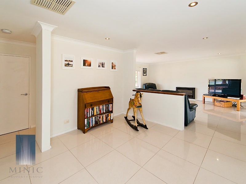 28 Merley Way, Parkwood WA 6147