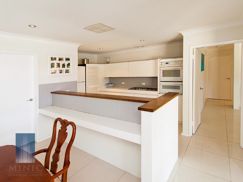 28 Merley Way, Parkwood WA 6147