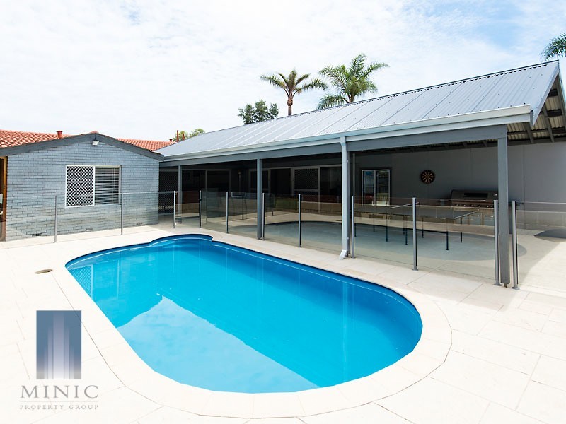 28 Merley Way, Parkwood WA 6147