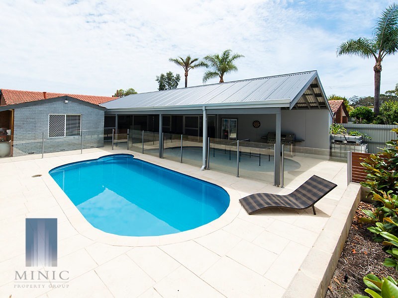 28 Merley Way, Parkwood WA 6147