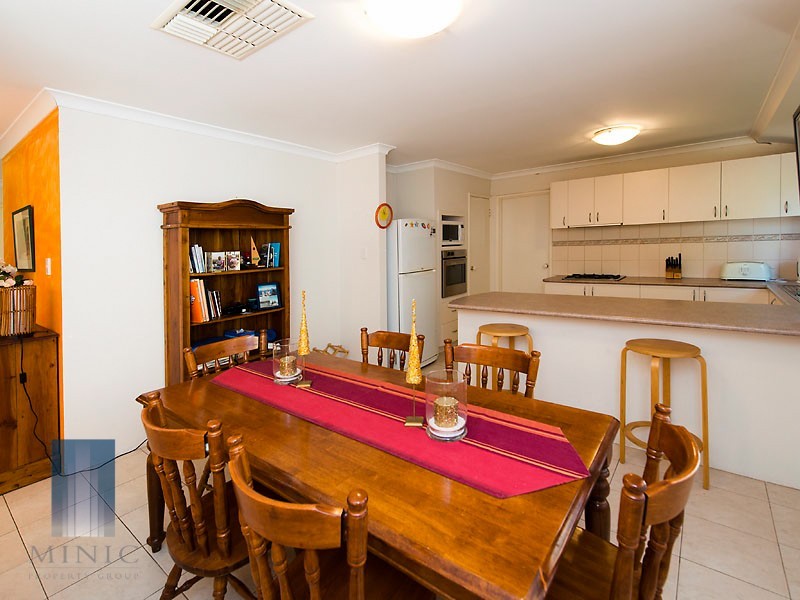 4/228 Corinthian Road East, Riverton WA 6148