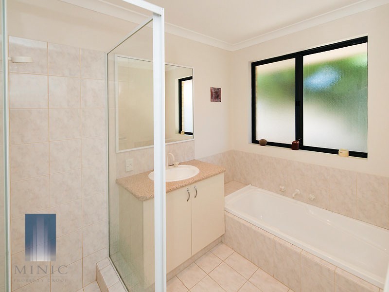 4/228 Corinthian Road East, Riverton WA 6148