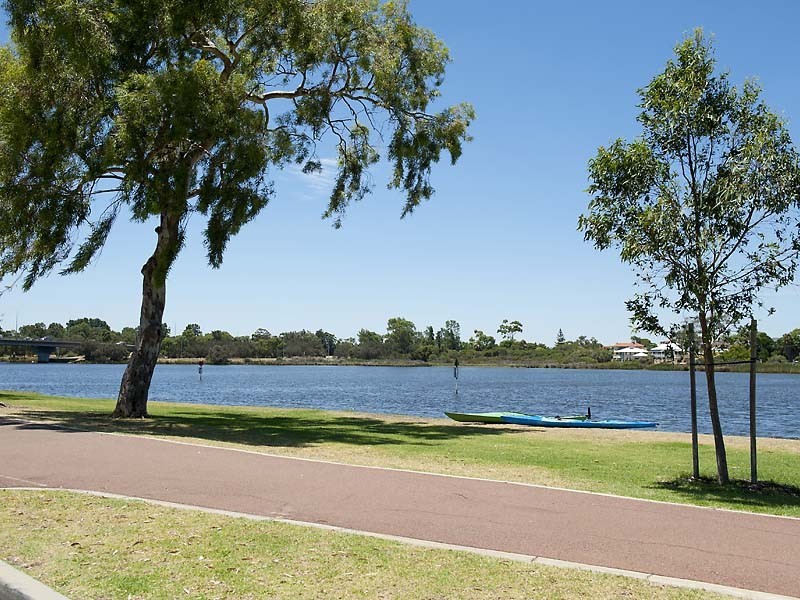 4/228 Corinthian Road East, Riverton WA 6148