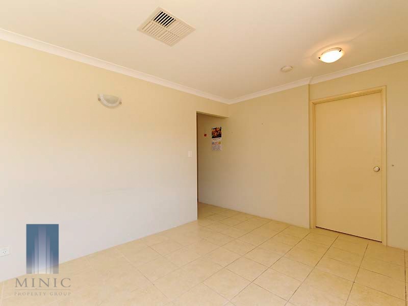18 Copper Lane, Wattle Grove WA 6107