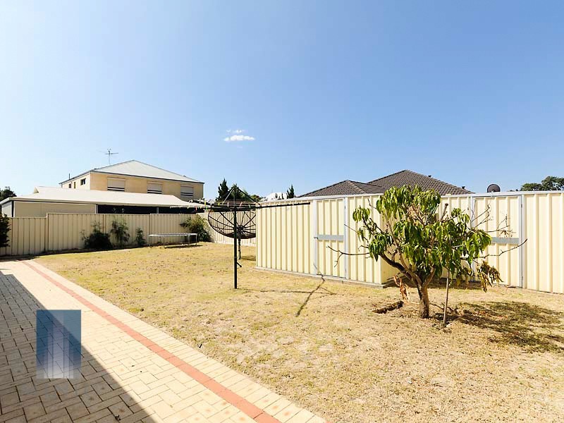 18 Copper Lane, Wattle Grove WA 6107