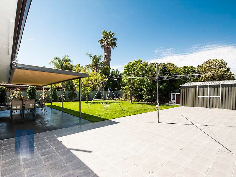 14 Cranley Place, Lynwood WA 6147