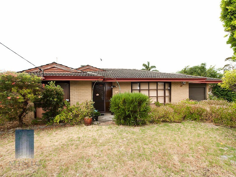 1 Mayo Court, Parkwood WA 6147